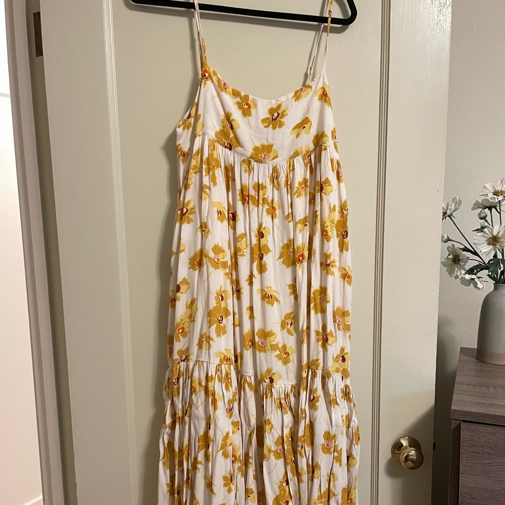 MIDI dress - never been worn